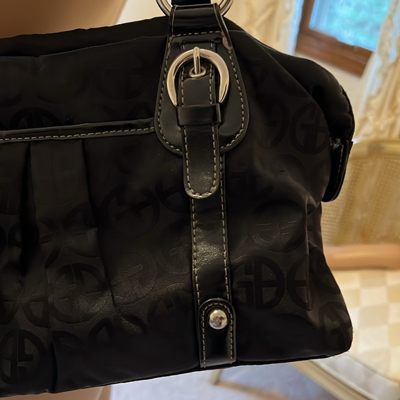 Giani Bernini Black Purse with Outer Pocket - Picture 3 of 8
